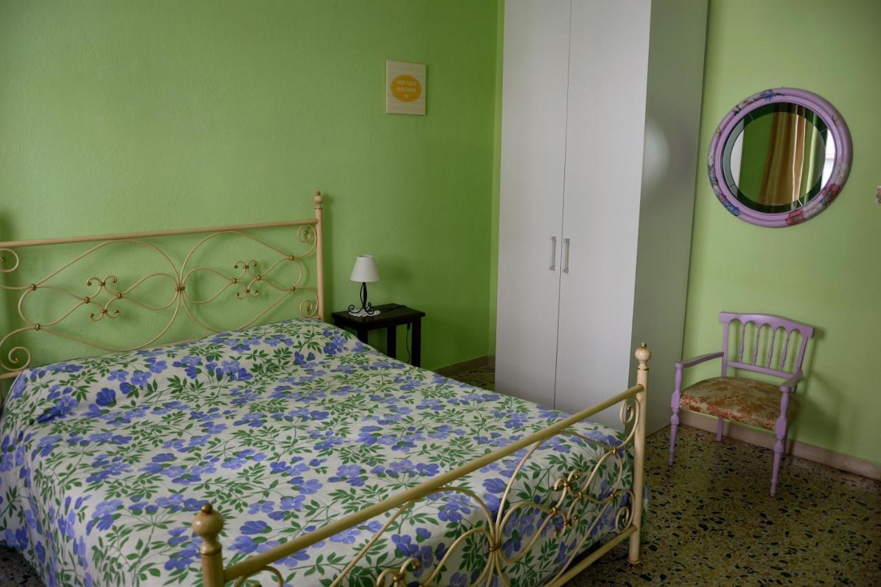 אסמיני B&B Maria Montis מראה חיצוני תמונה